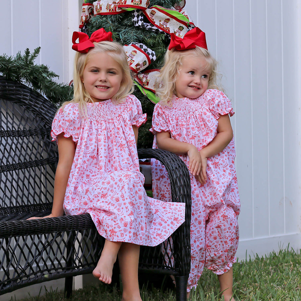 Christmas Wonderland Red Smocked Long Bubble