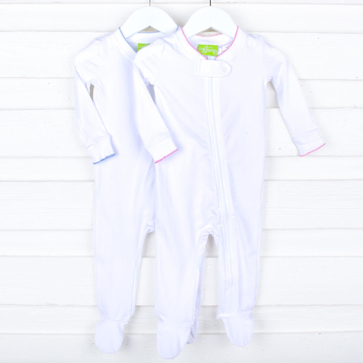 Solid White Color Trim Zip Sleeper