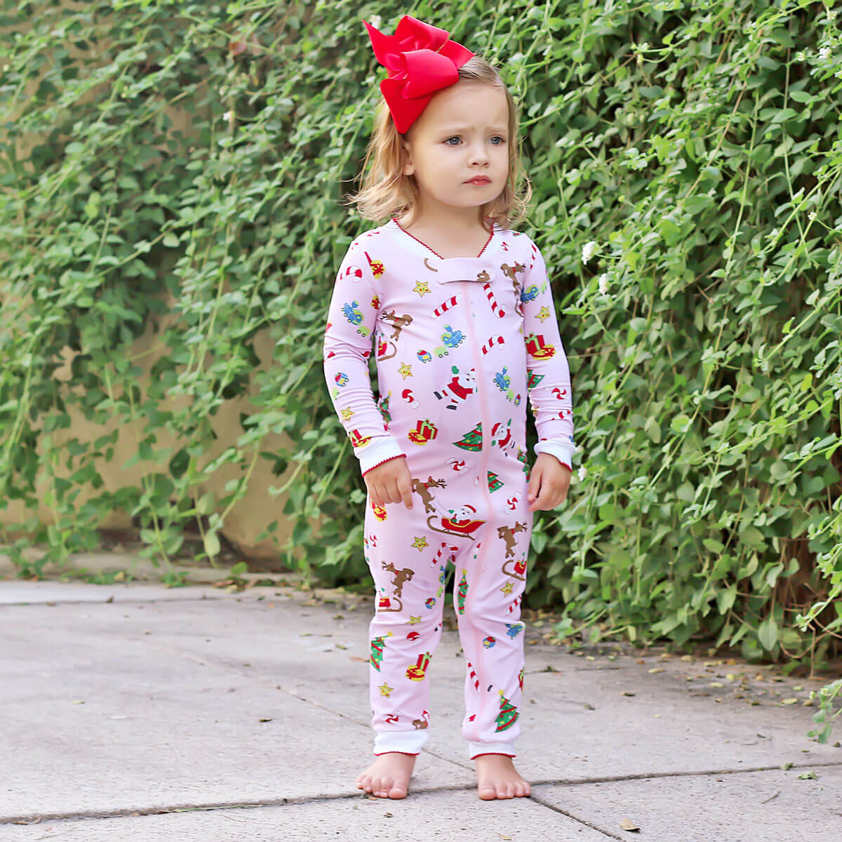 We Believe In Santa Pink Zip Sleeper