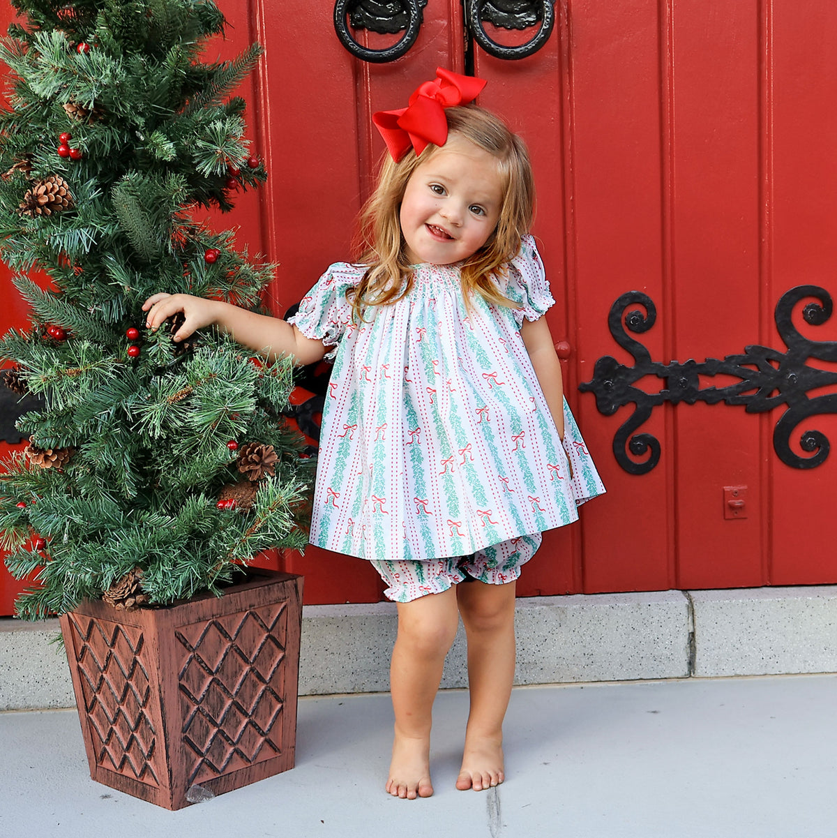 Garland Bow Smocked Bishop Bloomer Set