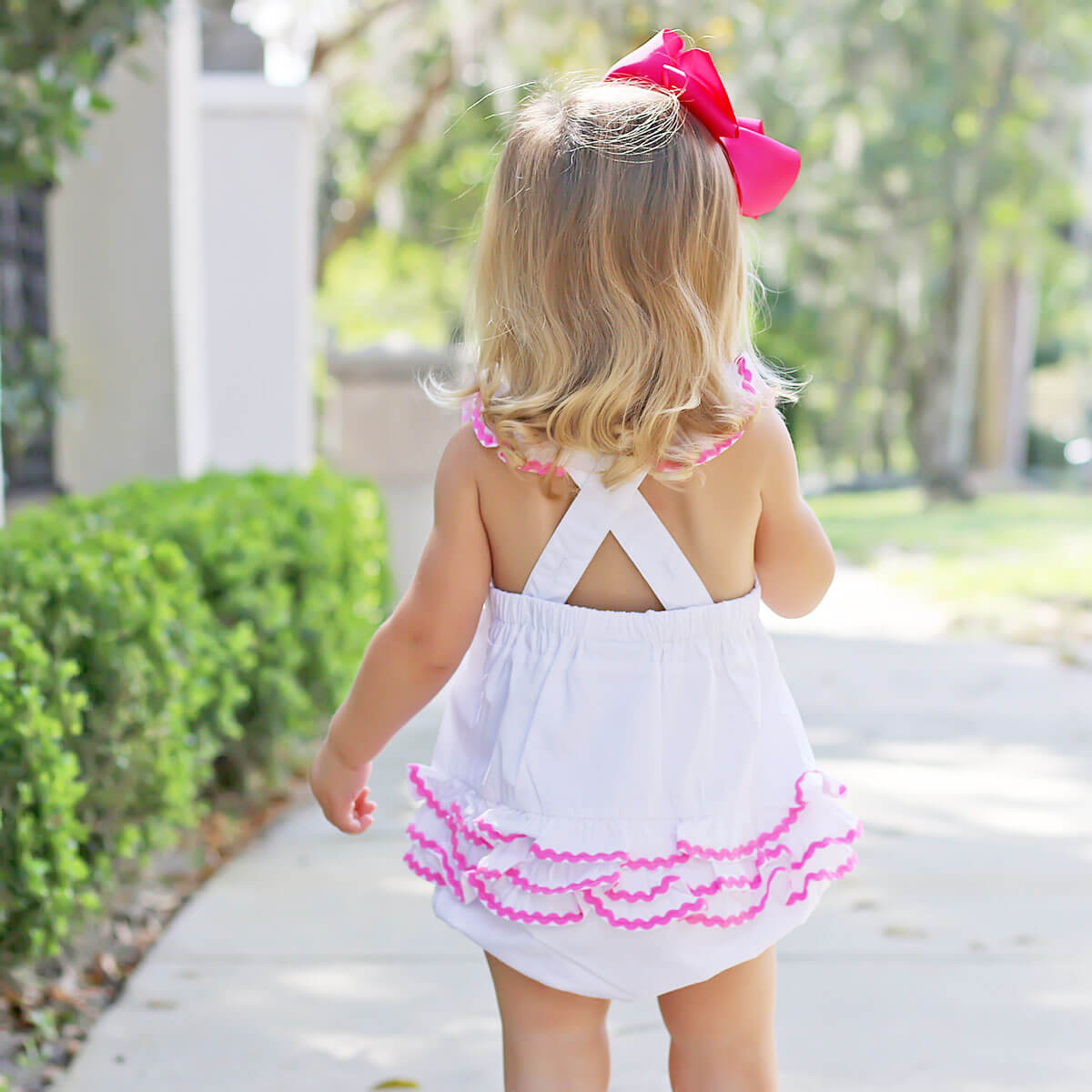 White Ruffle Bubble