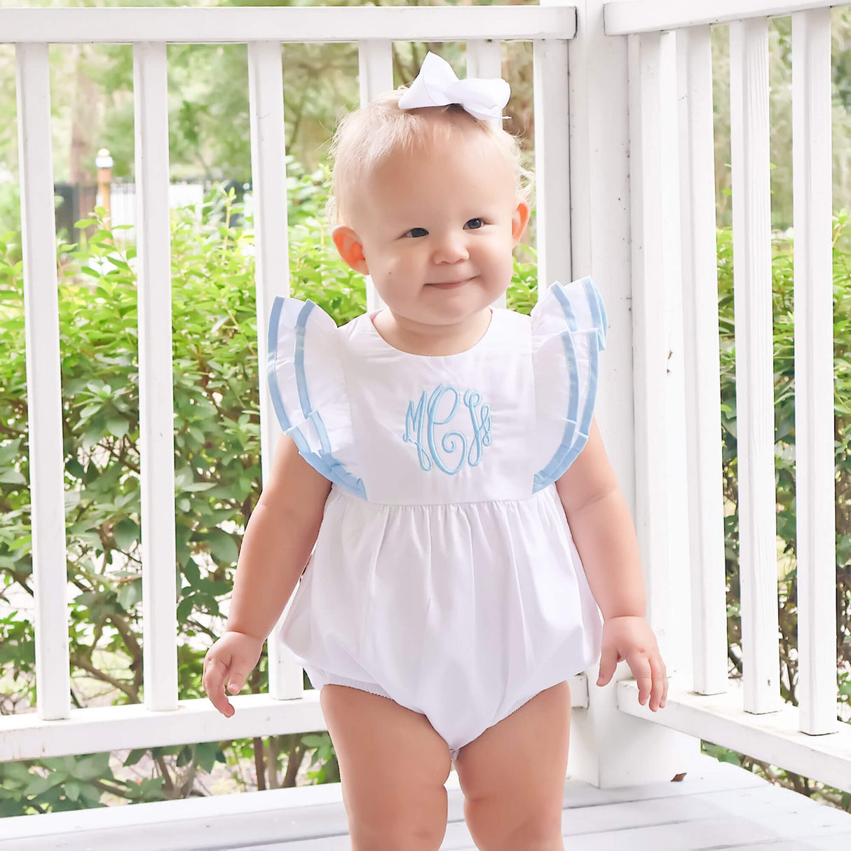 White & Light Blue Alice Bubble