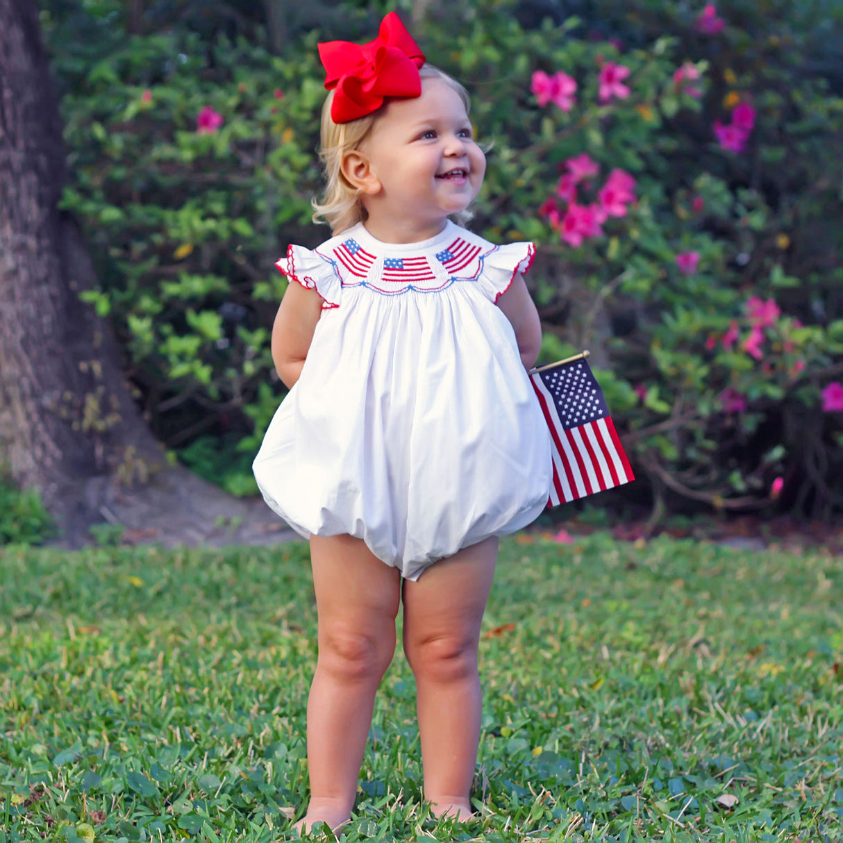 Flag Smocked White Angel Sleeve Bubble