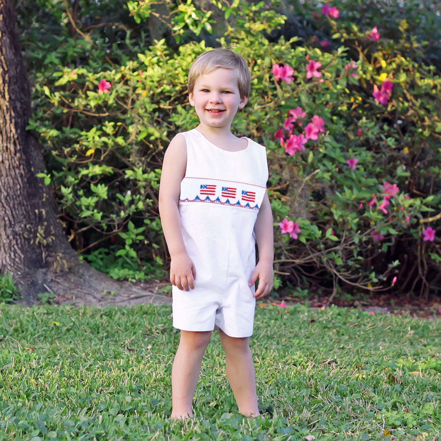 Flag Smocked White Jon Jon – Classic Whimsy