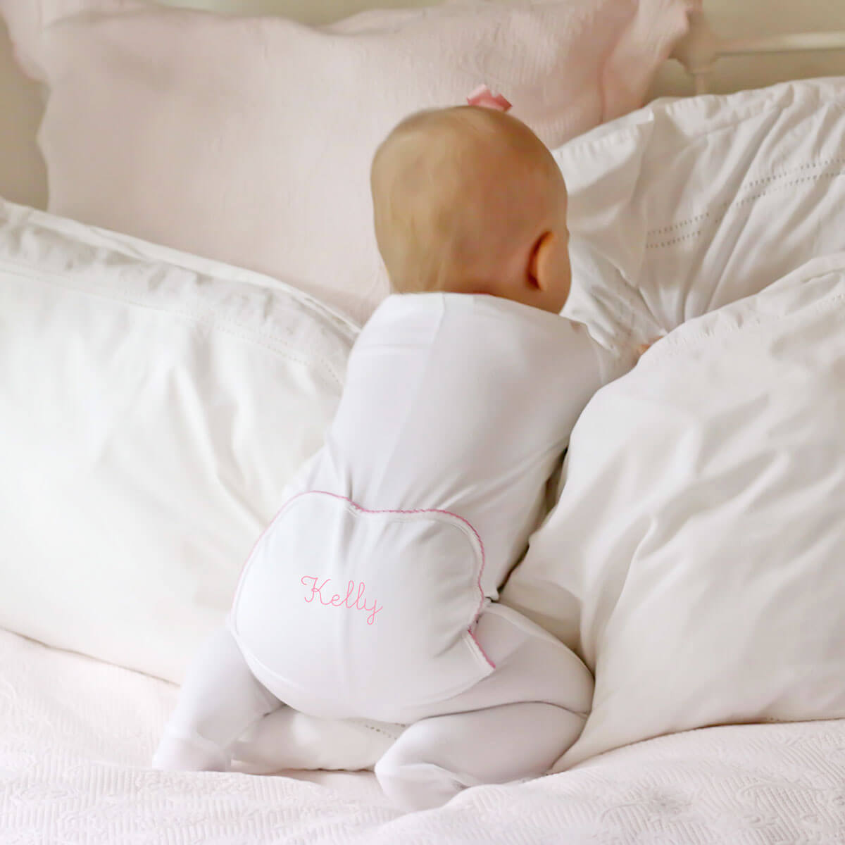 Solid White Color Trim Zip Sleeper