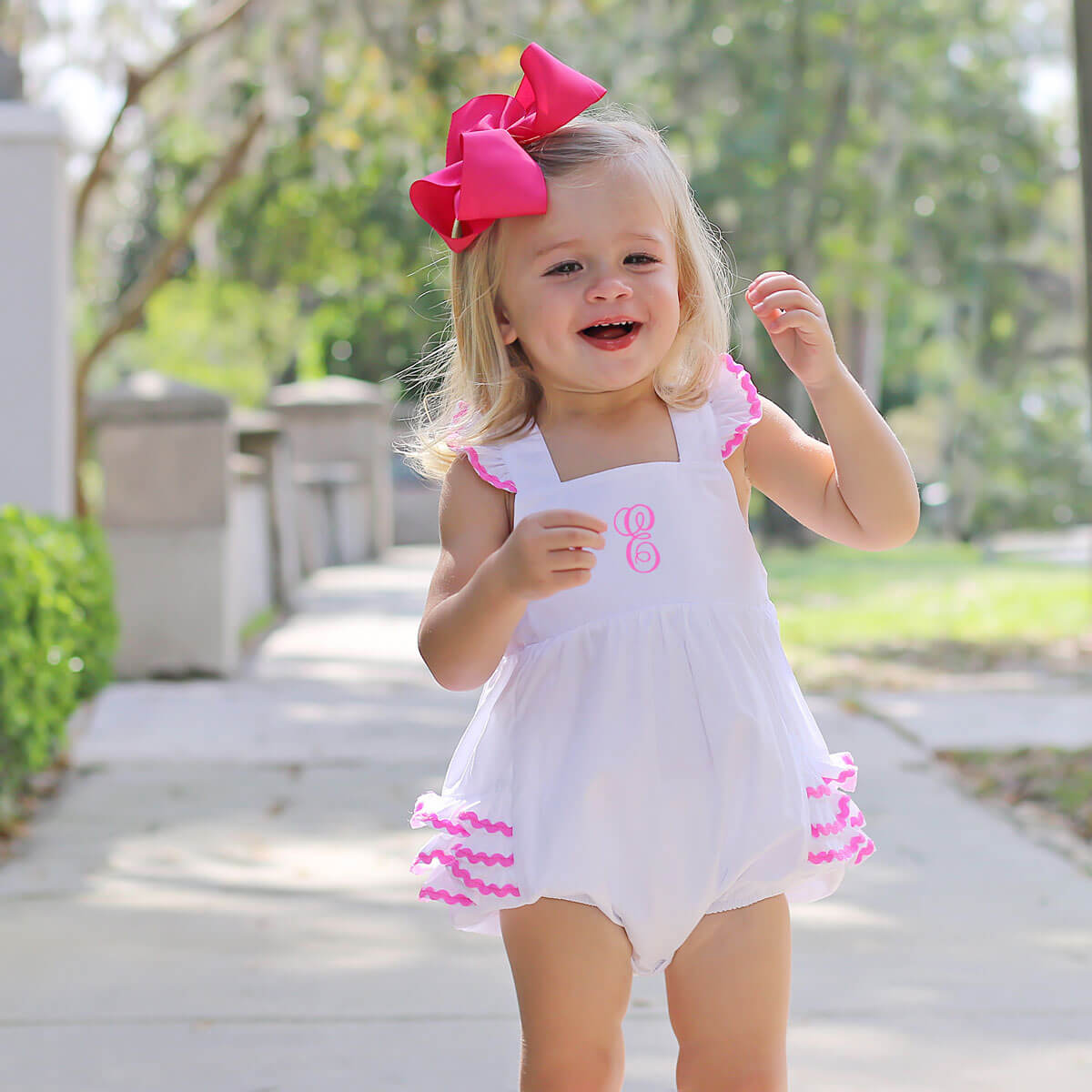 White Ruffle Bubble