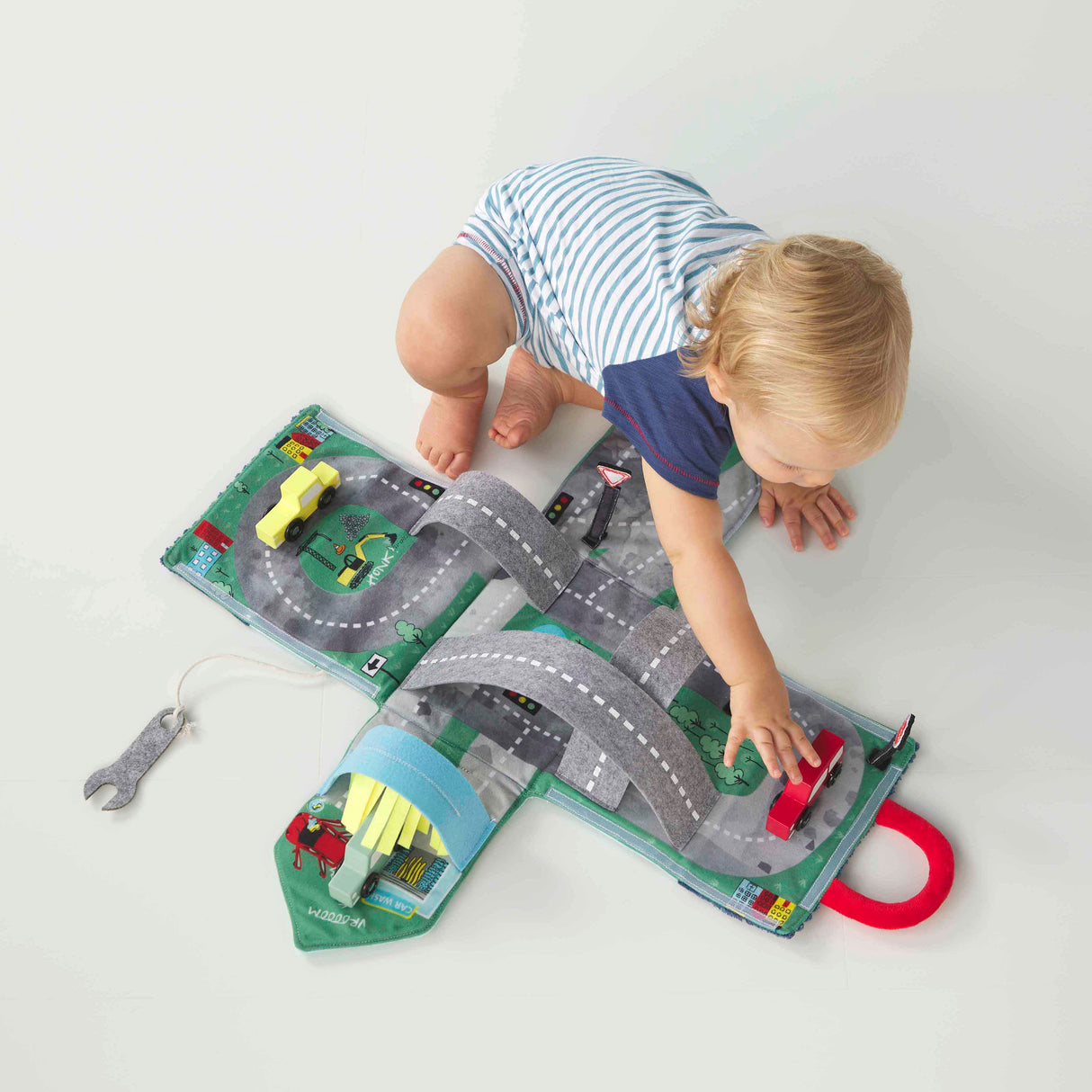 Car Racing Tracks Plush Set
