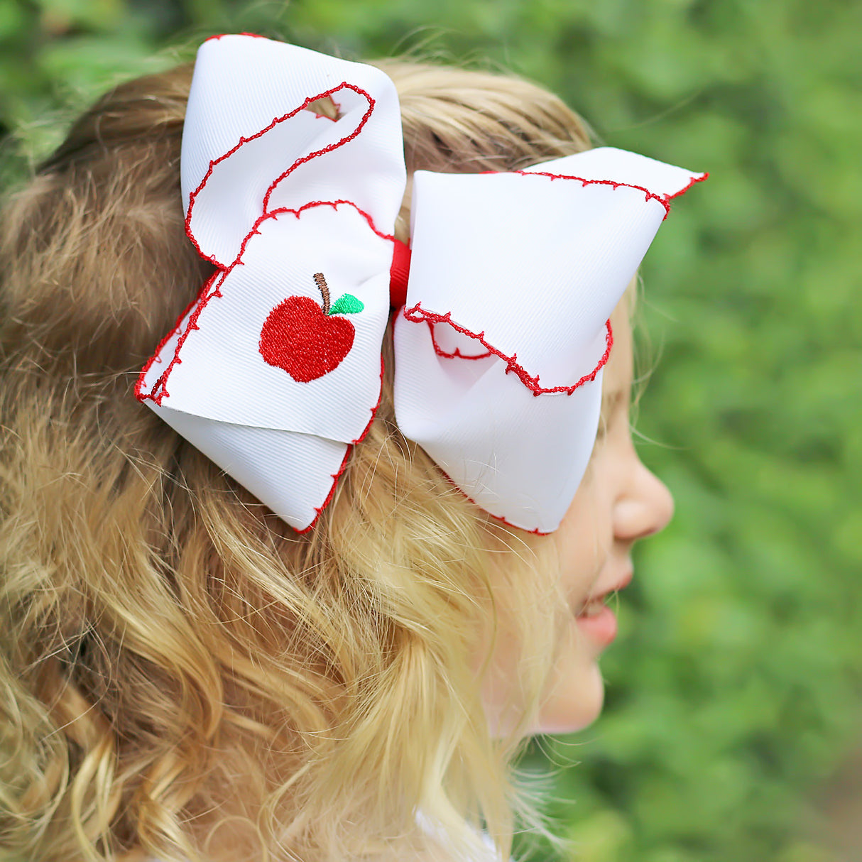 Apple Embroidered Moonstitch Bow