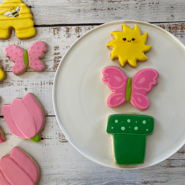 Spring Fling Springtime Fun Baking Set