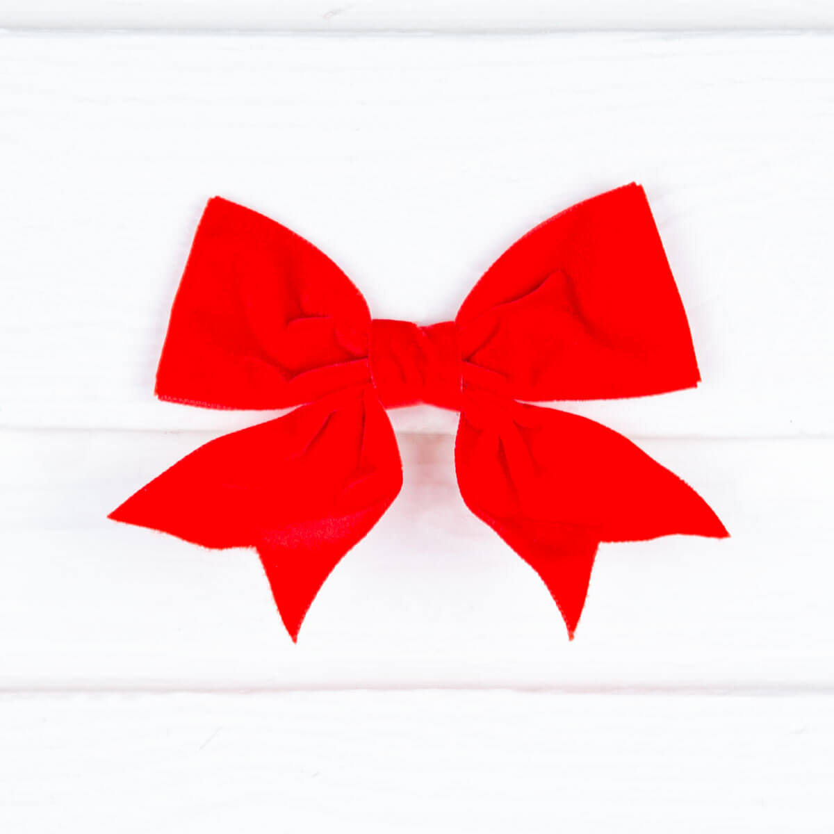 Velvet Classic Bow