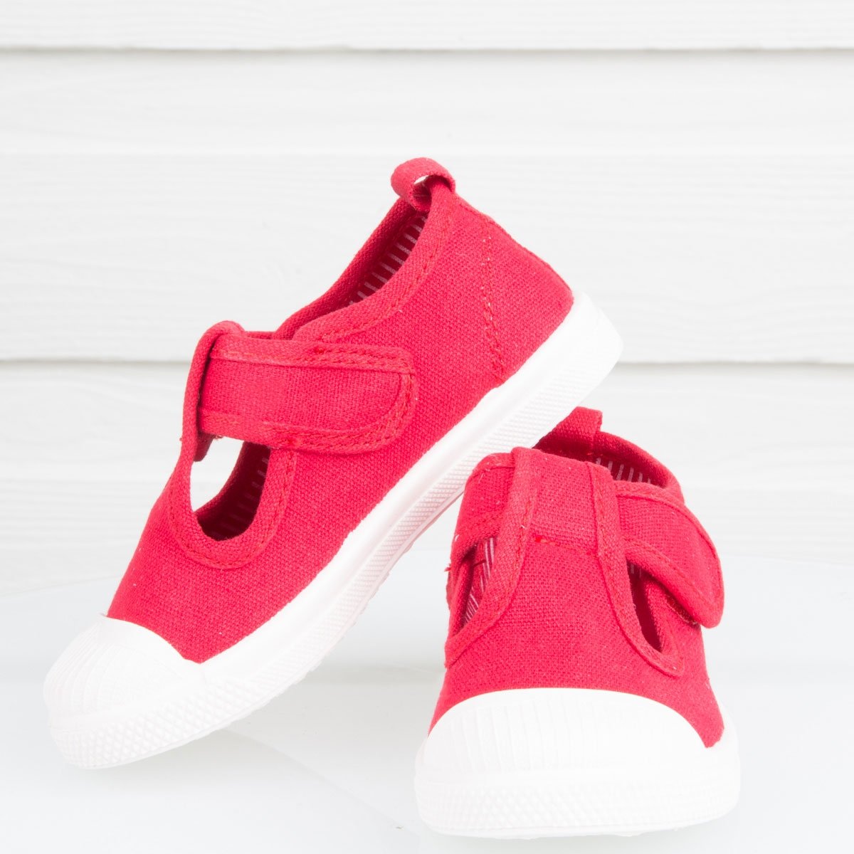Chris Canvas Shoe