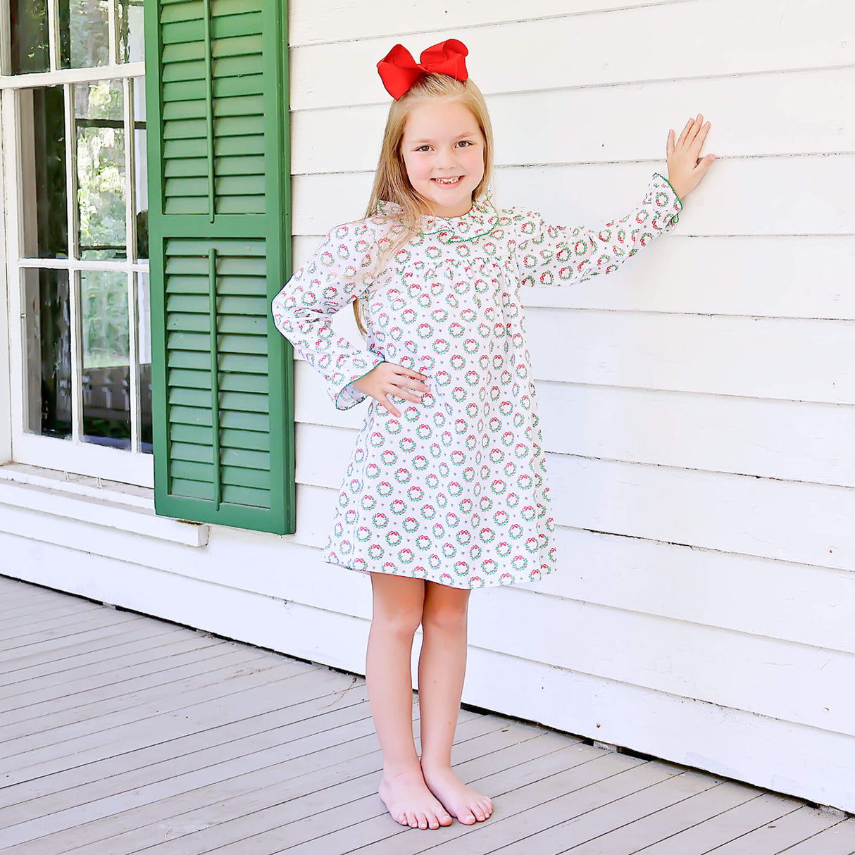 Holiday Wreath White Print Ruffle Collared Dress