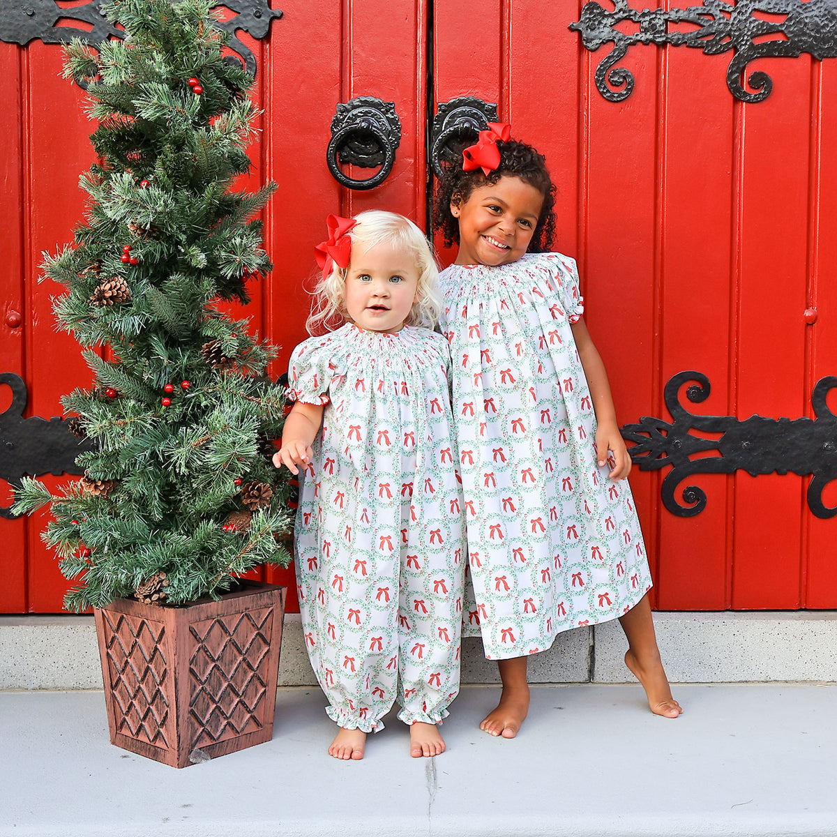 Bow Wreath Smocked Long Bubble