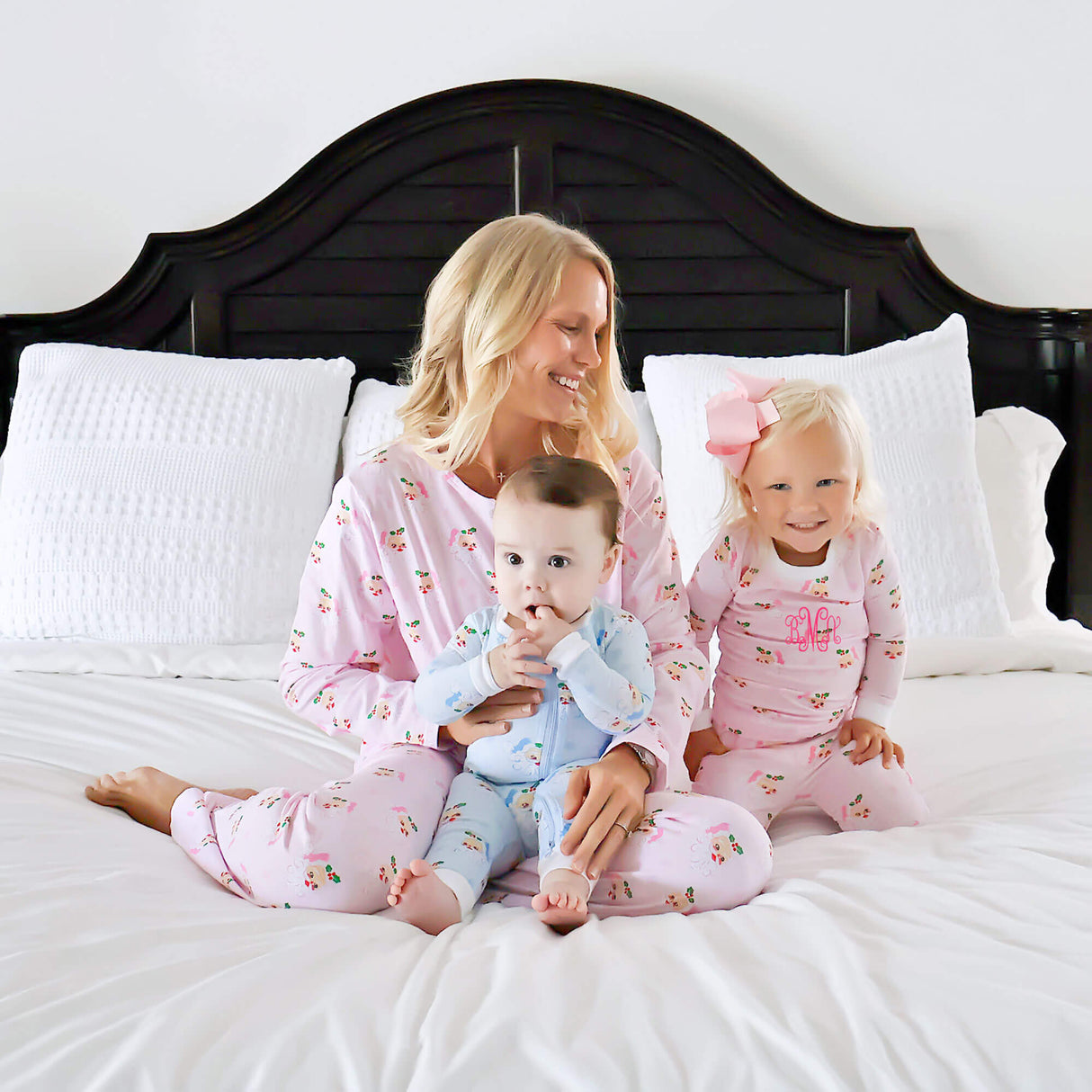 Vintage Santa Pink Women's Pajamas