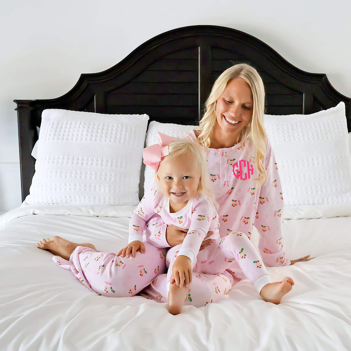 Vintage Santa Pink Women's Pajamas