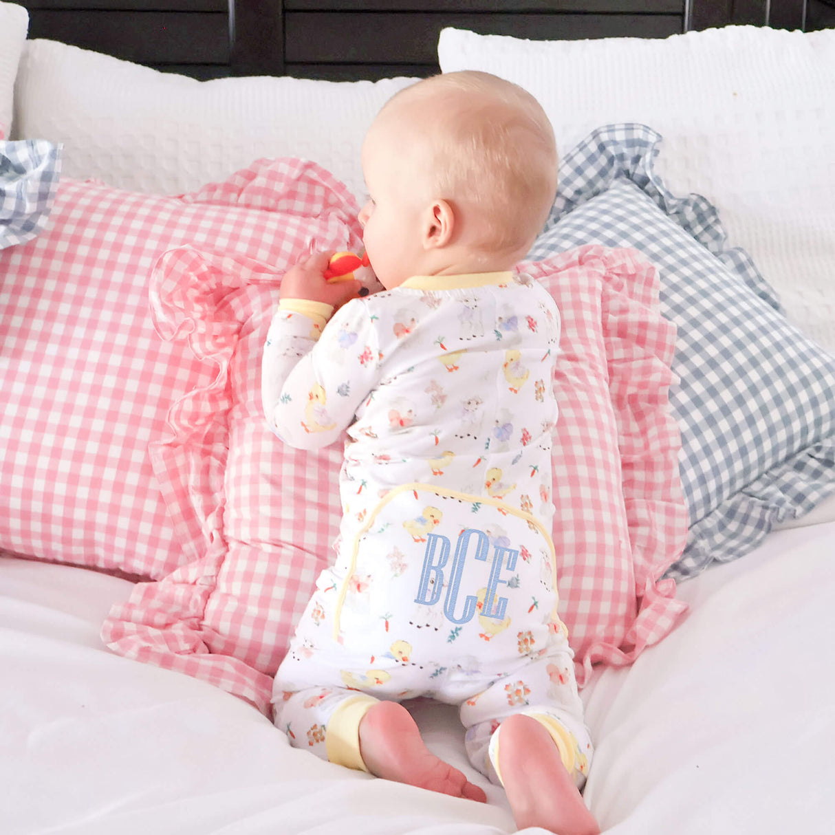 Bunny & Friends Yellow Zip Sleeper